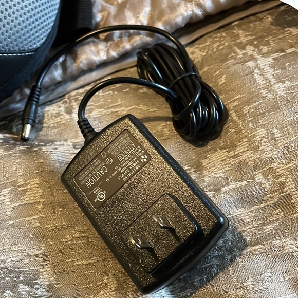 Neck massager brand new in box - Picture 3 of 8